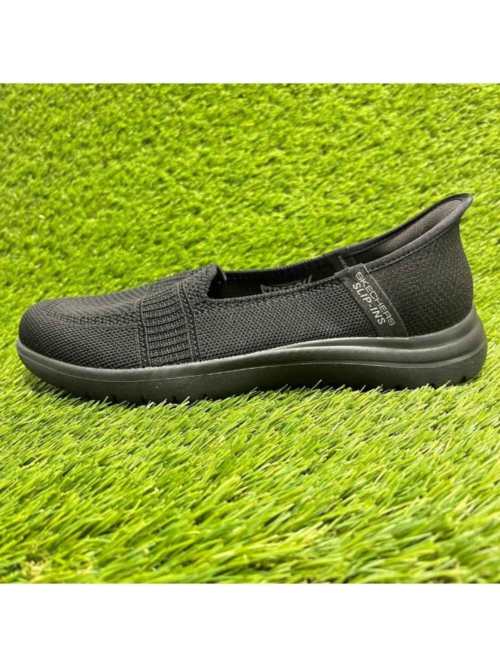 SKECHERS please review